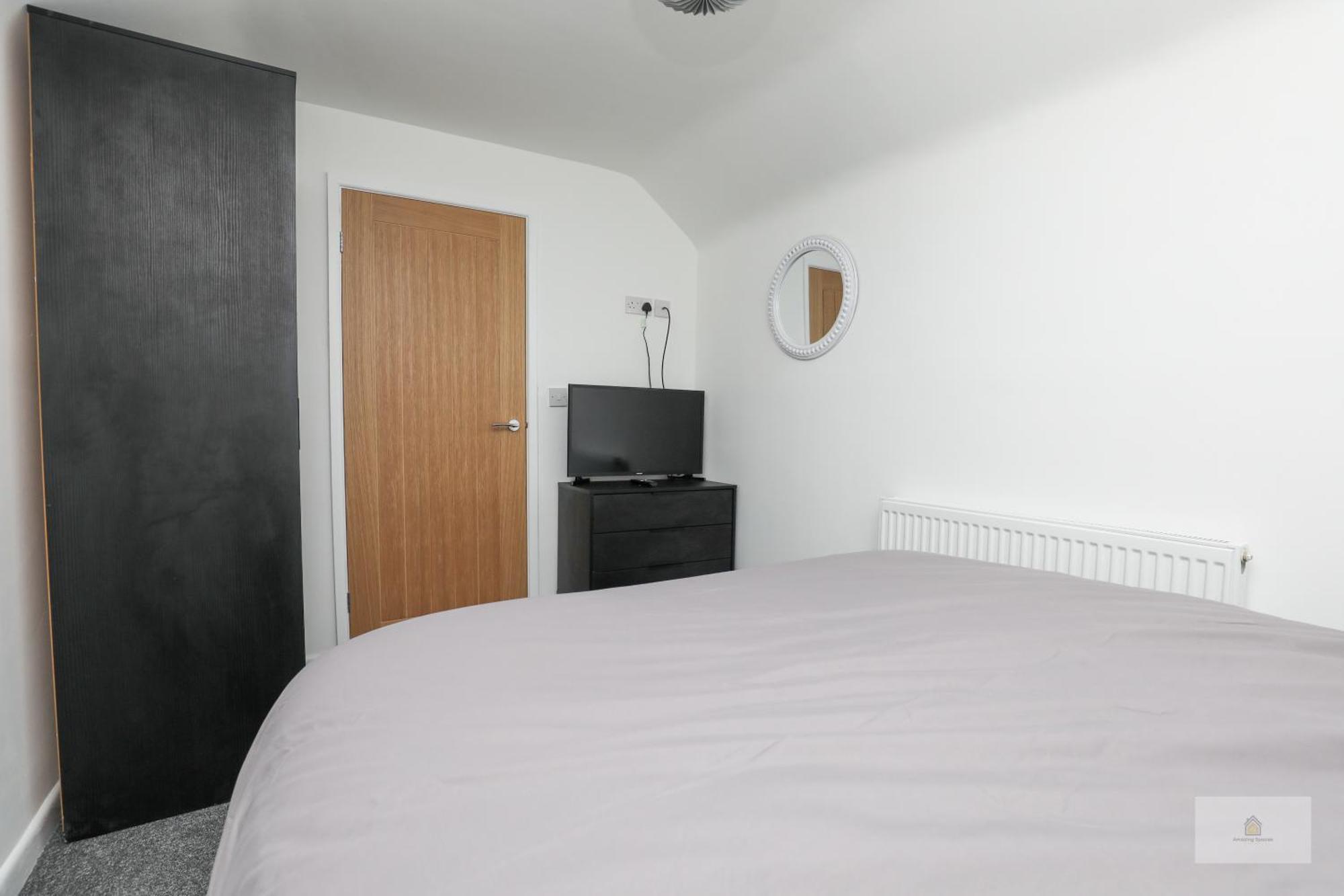 Halsnead Properties Whiston Ливърпул Екстериор снимка