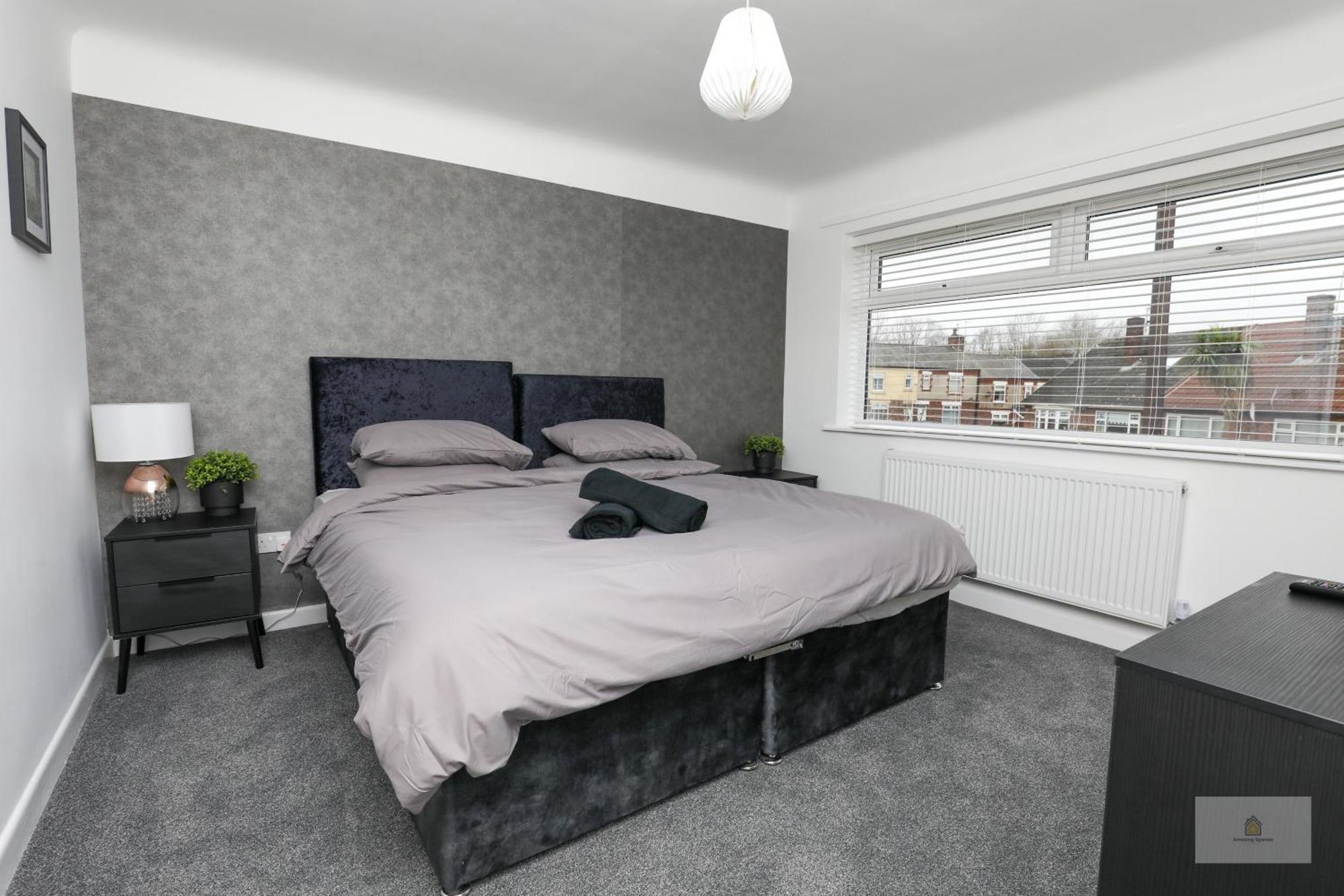 Halsnead Properties Whiston Ливърпул Екстериор снимка